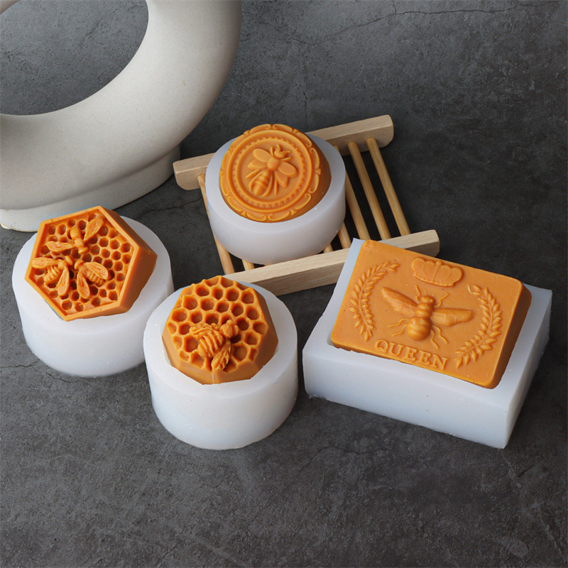 3D Flying Bee Honeycomb Candle - Soap Making Vendors 리뷰 및 가격